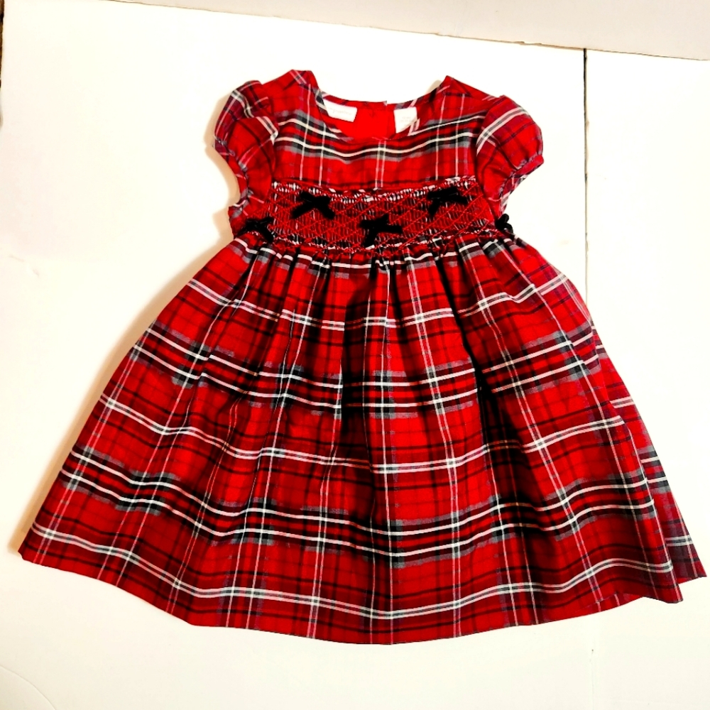 Baby girl Christmas dress size: 12 months